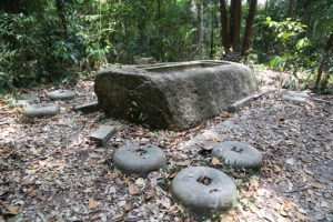 Restes du temple 'Syonan-Jinja'